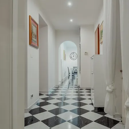 شقة Art Deco Bramante San Giusto